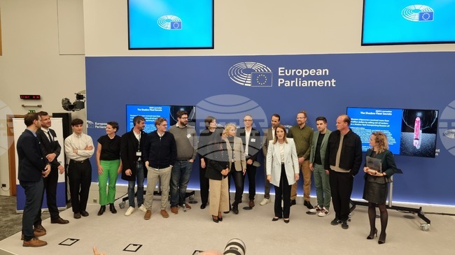 ЕП винаги ще е съюзник в защитата на свободата на словото, заяви Роберта Мецола при връчване на журналистическата награда "Дафне Каруана Галиция"