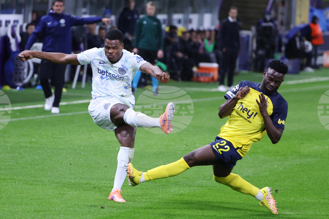 Нидерландецът от Интер Дензъл Дъмфрис: "Постигнахме много важна победа"