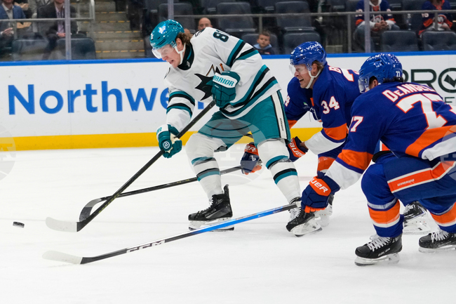 Sharks Islanders Hockey