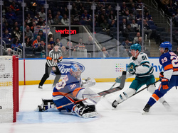 Sharks Islanders Hockey