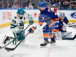 Sharks Islanders Hockey