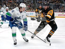 Canucks Penguins Hockey