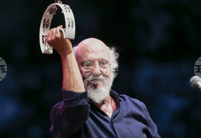 Популярният гръцки певец и автор на песни Дионисис Савопулос почина на 80-годишна възраст