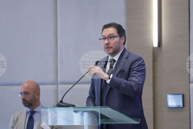 През 2024 г. има 30% увеличение на иззетите в ЕС фалшифицирани стоки в сравнение с 2022 г., каза министър Даниел Митов