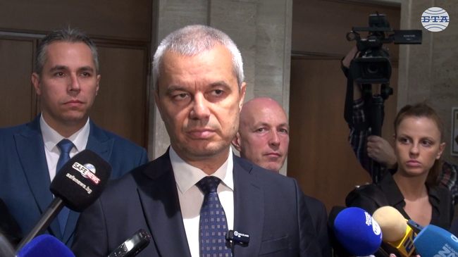 „Възраждане“ предлагат законодателни промени, с които да се забрани санкционирани по закона „Магнитски“ да заемат висши държавни позиции