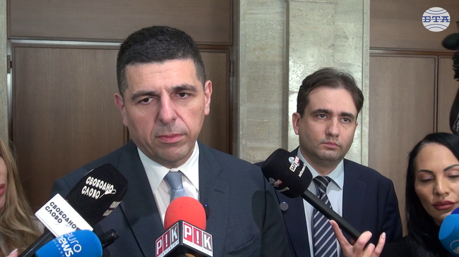 ГЕРБ и „ДПС-Ново начало“ вече са една партия, каза Ивайло Мирчев