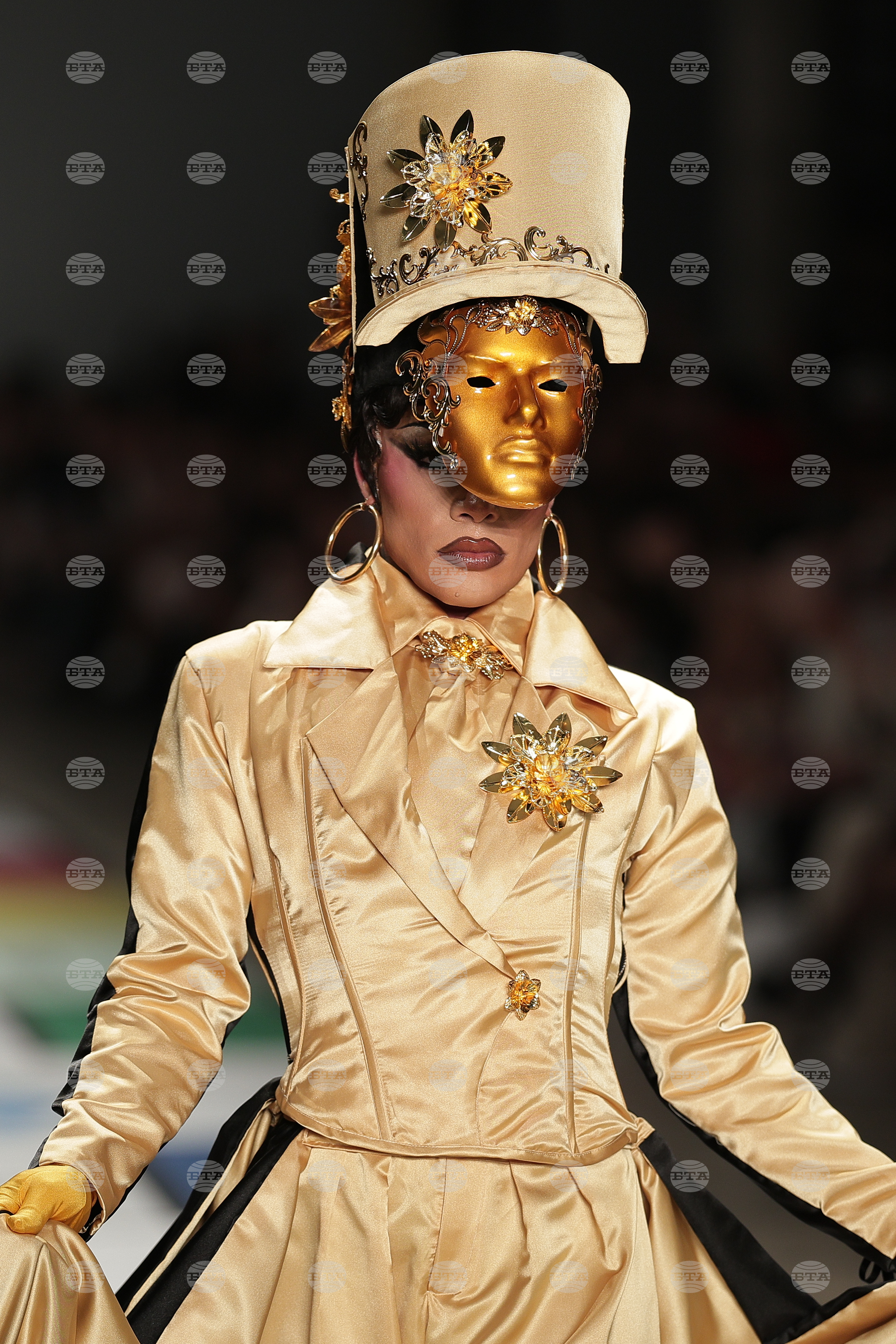 Top Vertical Photos Photo Gallery