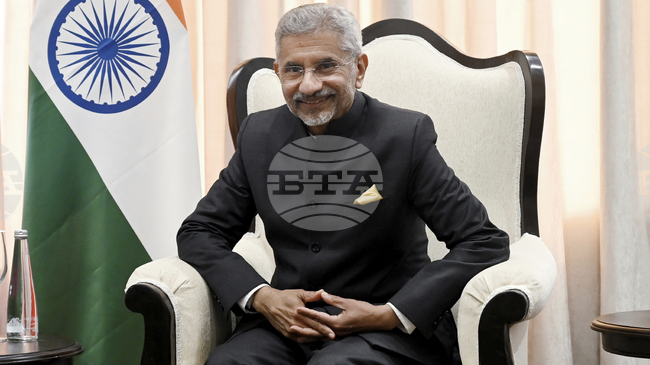 ПТИ: Индийският външен министър се срещна с американския посланик в Делхи в навечерието на визитата си в САЩ 