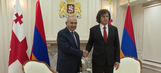 АРМЕНПРЕС: Арменският премиер Никол Пашинян и грузинският му колега Иракли Кобахидзе се срещнаха в Тбилиси