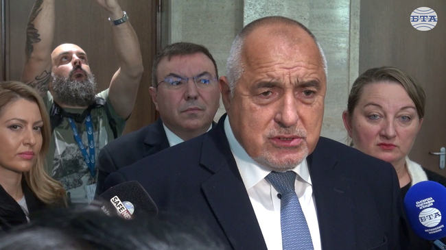 От другите две партии нямаше желание и затова отложихме преформатирането на кабинета, коментира Бойко Борисов