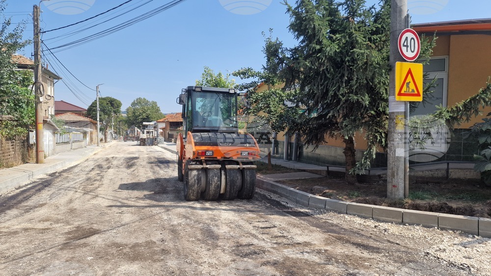 Над 34 000 кв.м улици ще бъдат ремонтирани във всички населени места в община Разград, каза кметът Добрин Добрев