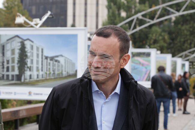 Основният двигател е да оставим добро наследство за тези след нас, каза Васил Терзиев на откриването на фотоизложба за Деня на строителя