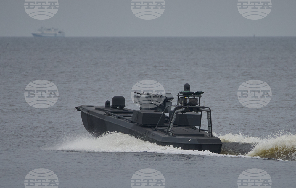 "Катимерини": Гърция и Украйна подписаха споразумение за съвместно производство на морски дронове в гръцки корабостроителници 