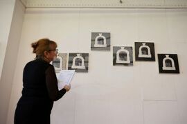 Бургас - Маргарита Джарова - изложба колаж