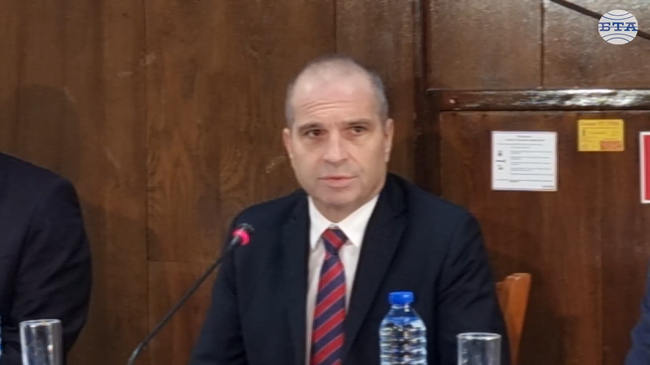 Еврото е една от най-доверените валути в света, каза в Русе вицепремиерът и министър на транспорта Гроздан Караджов