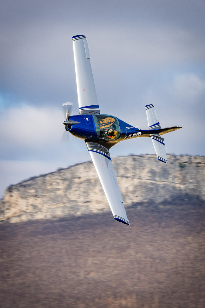 BTA :: Two Pilots and Ultralight Aircraft Will 