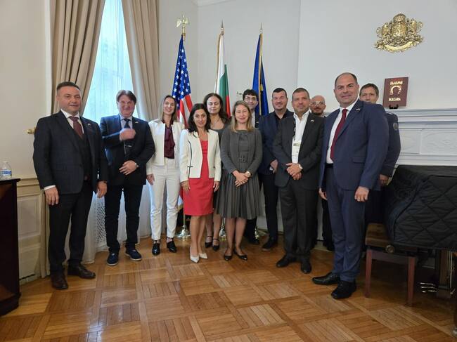 Посолството на България във Вашингтон домакинства среща с участието на български компании в сферата на отбраната