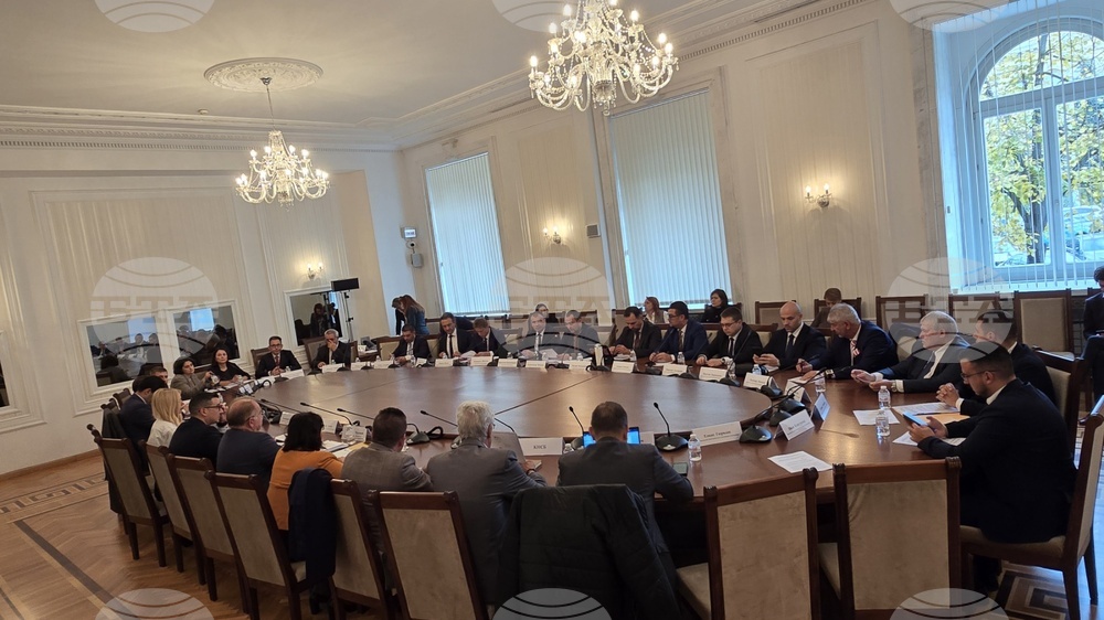 Законови промени, разширяващи правомощията на КЗК, бяха приети на второ гласуване от икономическата комисия към парламента