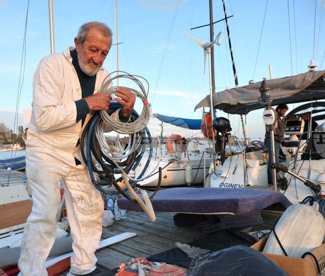 Варна - Светлозар Тенев - околосветско плаване