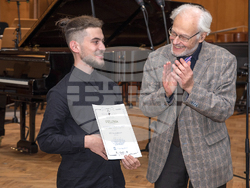 Международният конкурс за цигулари „Васко Абаджиев“ отбелязва собствен рекорд, снимка – организатори