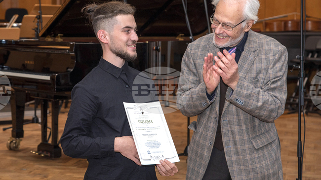 Международният конкурс за цигулари „Васко Абаджиев“ се открива днес