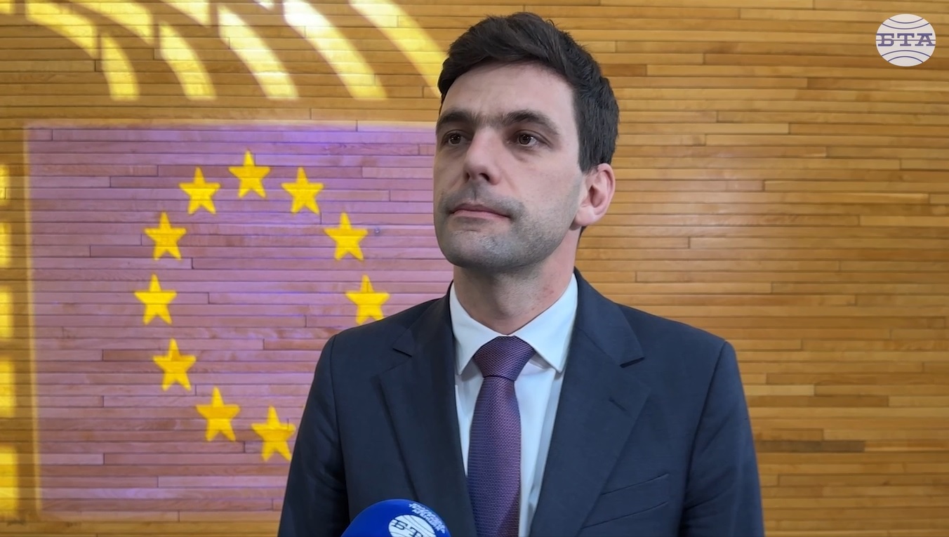 Евродепутатът Никола Минчев определи като успех поставянето в ЕП на темата за състоянието на върховенството на закона в България