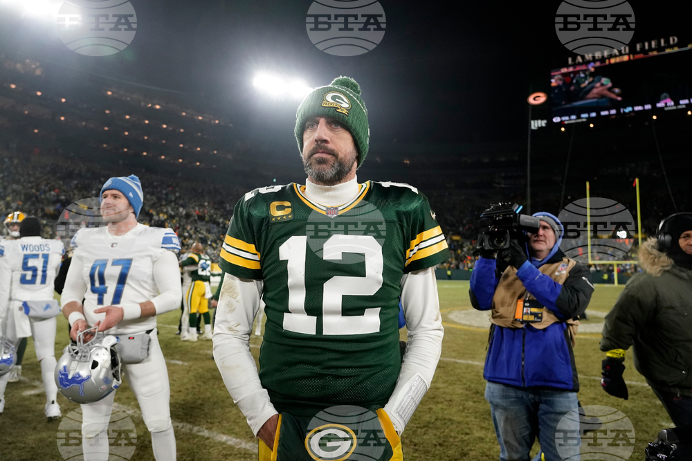 Steelers-Rodgers Reunion Football