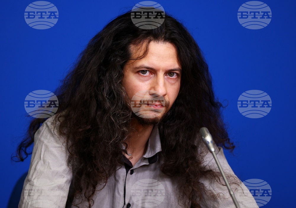 Национален пресклуб на БТА София - българския лев - референдум - пресконференция - Стоян Стоянов