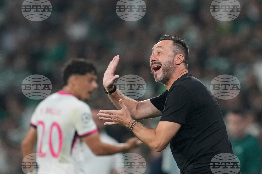 Олимпик Марсилия обмисля раздяла с Роберто де Дзерби