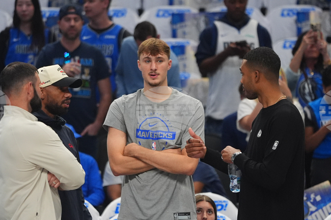 Spurs Mavericks Basketball