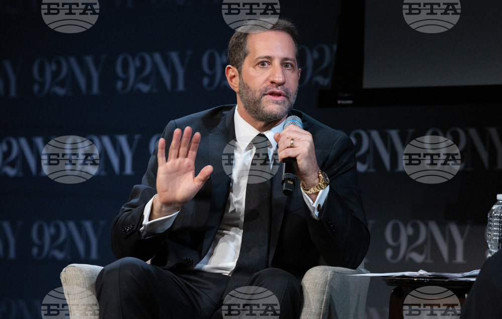 Debra Messing in Conversation at 92NY