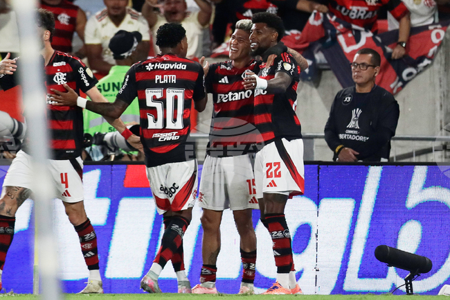 Фламенго взе минимален аванс срещу Расинг в полуфиналите на Копа Либертадорес 