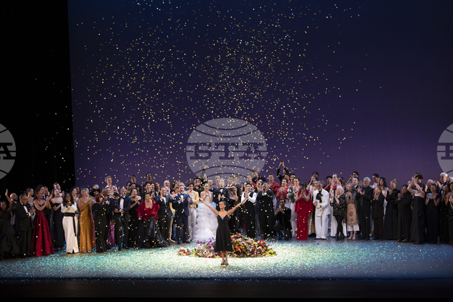 Американската прима балерина Мисти Копланд приключи кариерата си с бляскава гала в Ню Йорк