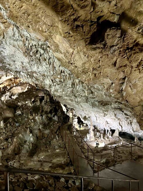 Повече от 5700 туристи са посетили пещерата край Асеновград