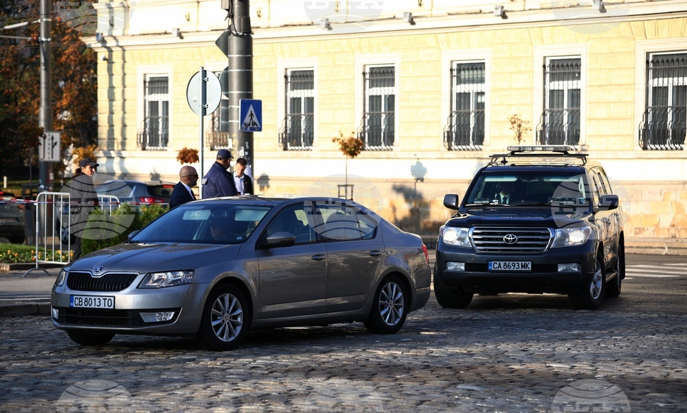 Правителството предлага коли на НСО да бъдат прехвърлени към Aдминистрацията на президента