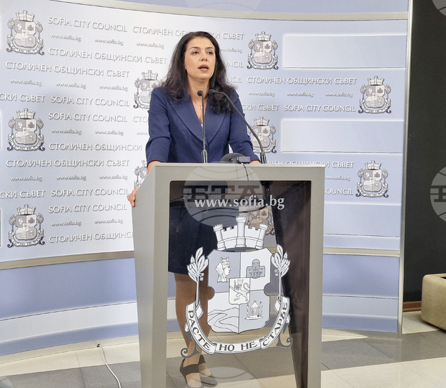 От евентуално затваряне на общински болници печелят частните, а ГЕРБ блокират доклади за ремонт на лечебни заведения, каза Ваня Григорова