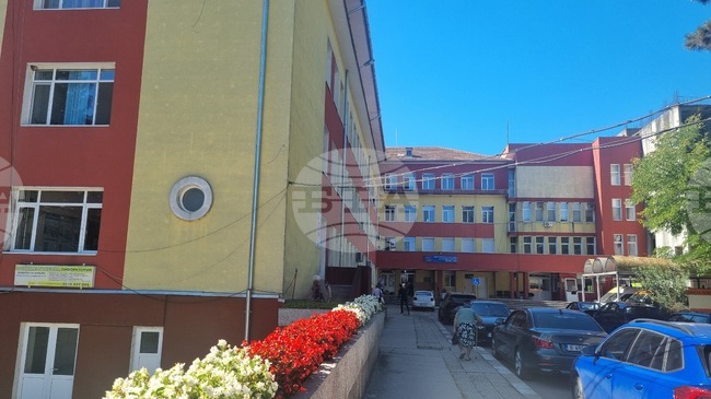 В двора на болницата в Попово ще има паметник на д-р Михаил Попов