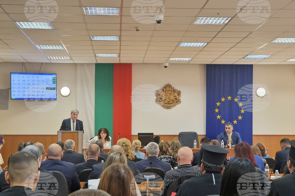  Десислава Тодорова от "Движение за права и свободи" е избрана за председател на новия Общински съвет в Пазарджик