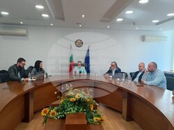 Пловдив  - областен управител - среща - транспорт