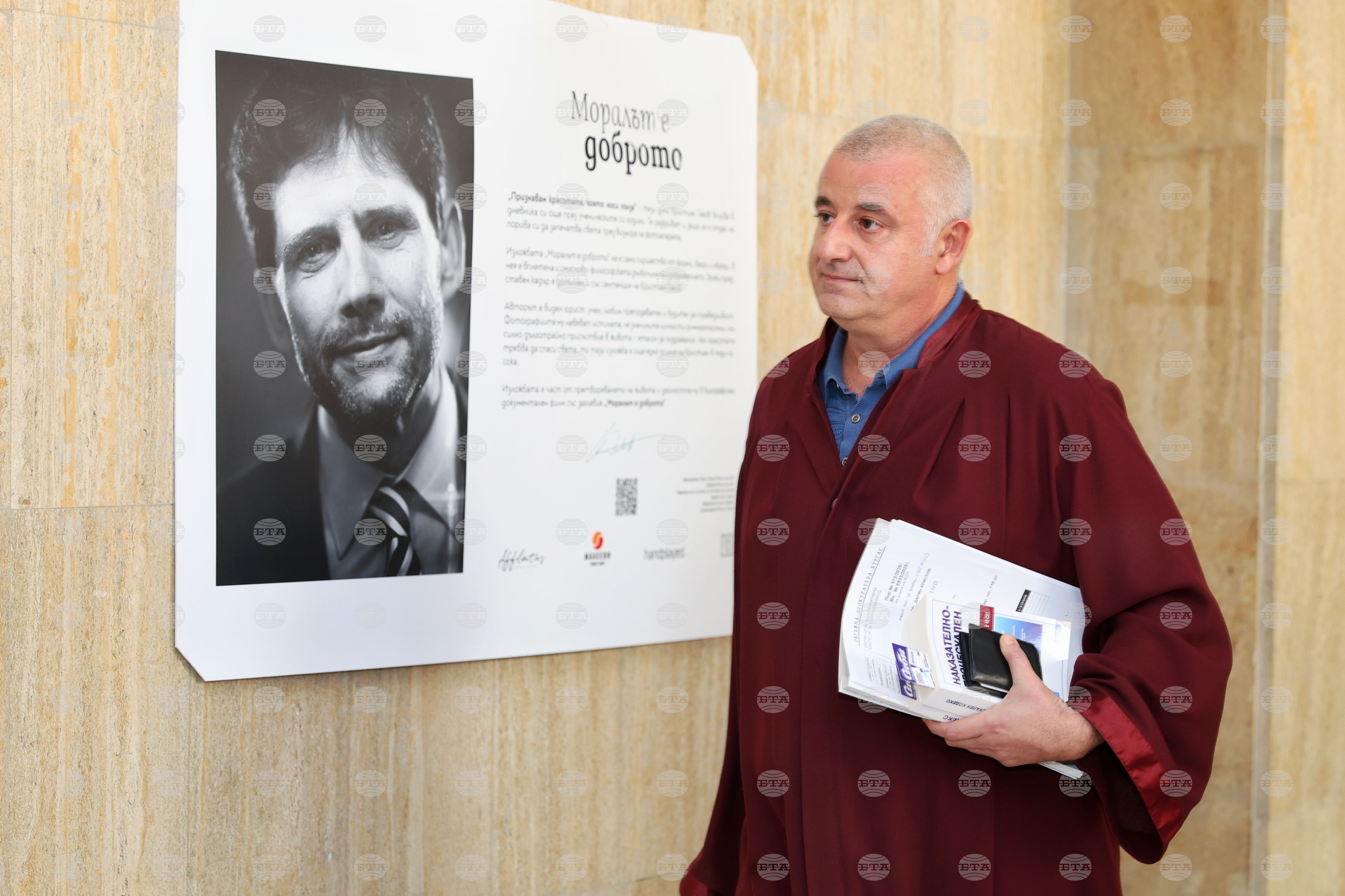 С професионалния ми опит мога да допринеса за развитието на съдебната власт, каза кандидатът за член на ВСС Дарин Христов