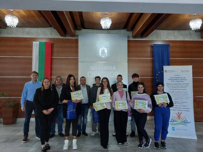 Ученици от Свищов поеха ръководни постове в различни институции за един ден