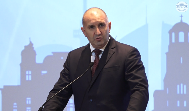 България и Виетнам трябва да се възползват от своето стратегическо географско положение, заяви президентът Румен Радев