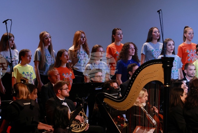 „Фиеста - радостта от музицирането“ - 65-годишнина на детския хор на БНР