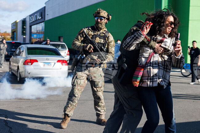 APTOPIX Federal Enforcement Chicago