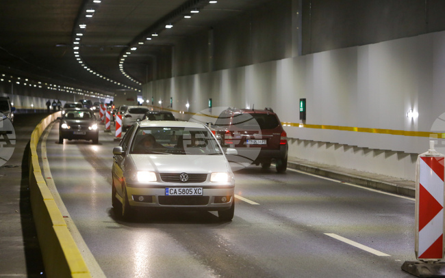 Ограничава се движението в тръбата за София на тунел "Люлин" на магистрала „Струма“ тази нощ от 22:00 часа