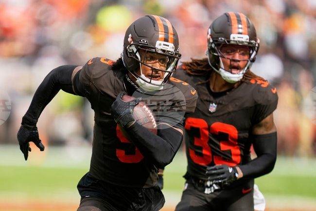 Browns Delpi Football