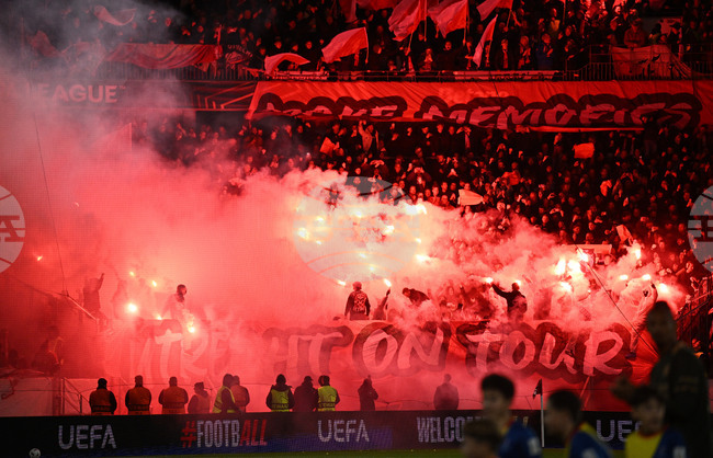 Фенове протестираха в Лайпциг срещу новите мерки за сигурност по стадионите