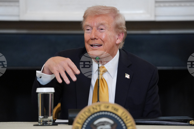  Тръмп заяви, че частни донори са дали 130 милиона долара за покриване на заплатите на военните насред парализата заради липсата на бюджет 