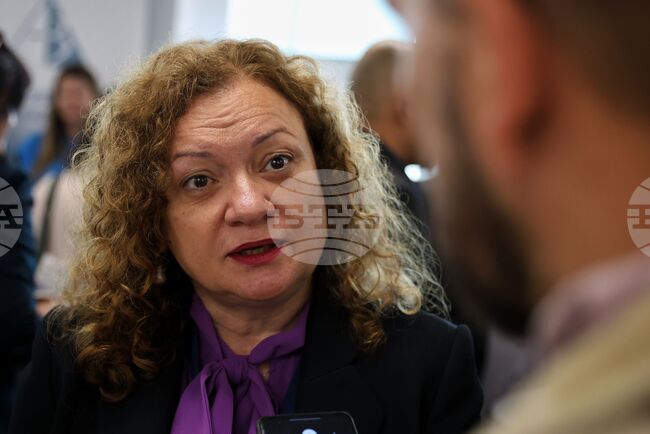 Бургас - Ивелина Василева - брифинг