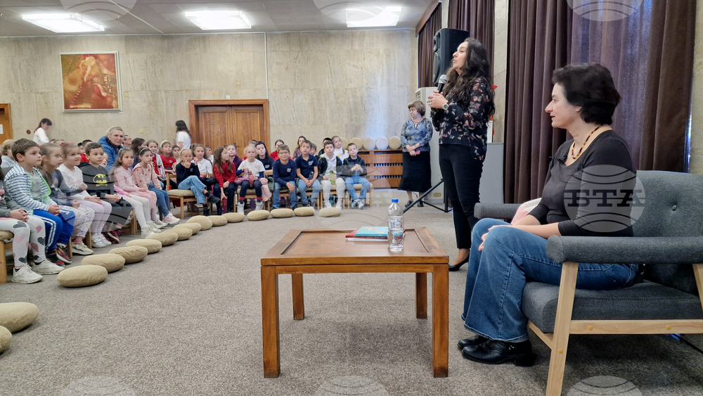 Шумен - библиотека - Мария Донева - среща